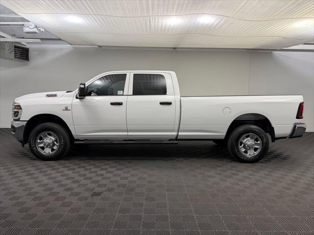 2026 RAM Ram 3500 RAM 3500 TRADESMAN CREW CAB 4X4 8 BOX