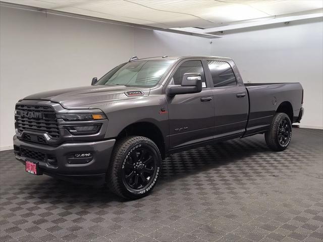 2026 RAM 3500 RAM 3500 BIG HORN CREW CAB 4X4 8 BOX