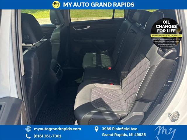 2024 Volkswagen Atlas 2.0T SEL Premium R-Line