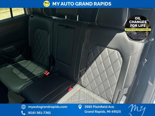 2024 Volkswagen Atlas 2.0T SEL Premium R-Line