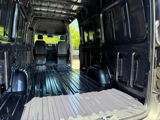 2026 Mercedes-Benz Sprinter 2500 High Roof 4-Cyl Diesel HO