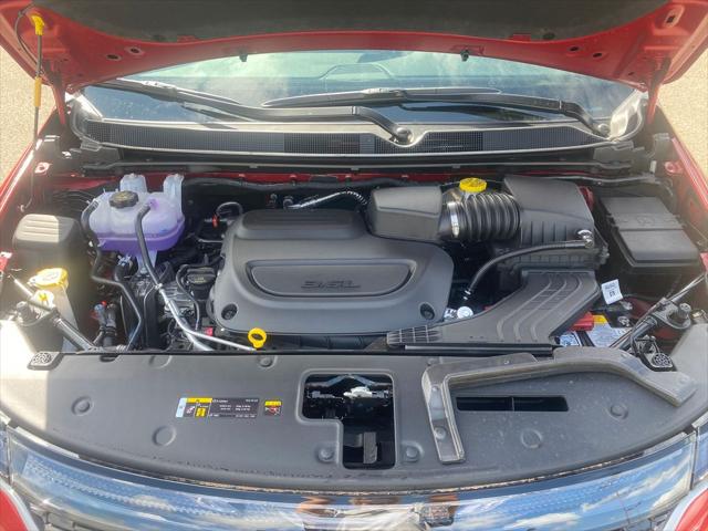 2027 Chrysler Pacifica Select