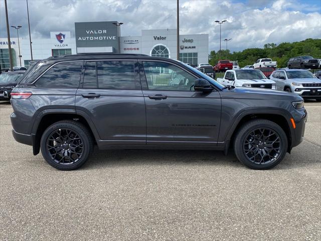 2026 Jeep Grand Cherokee Summit 4x4