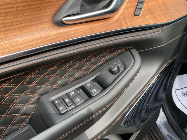 2026 Jeep Grand Cherokee Summit 4x4
