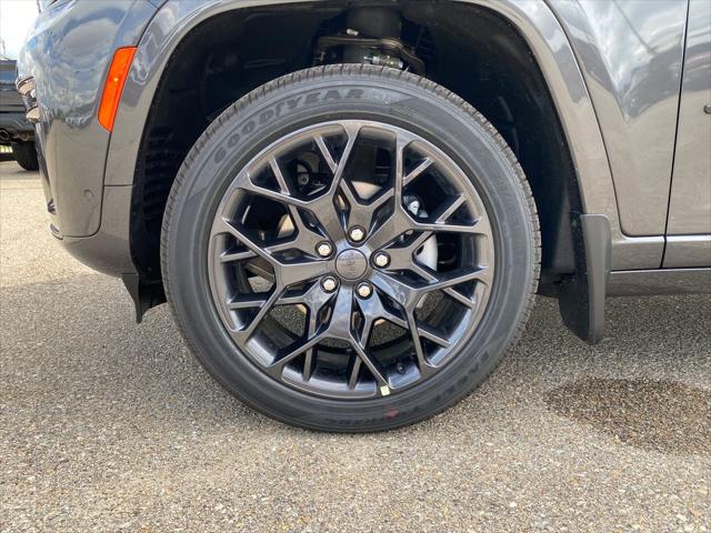 2026 Jeep Grand Cherokee Summit 4x4