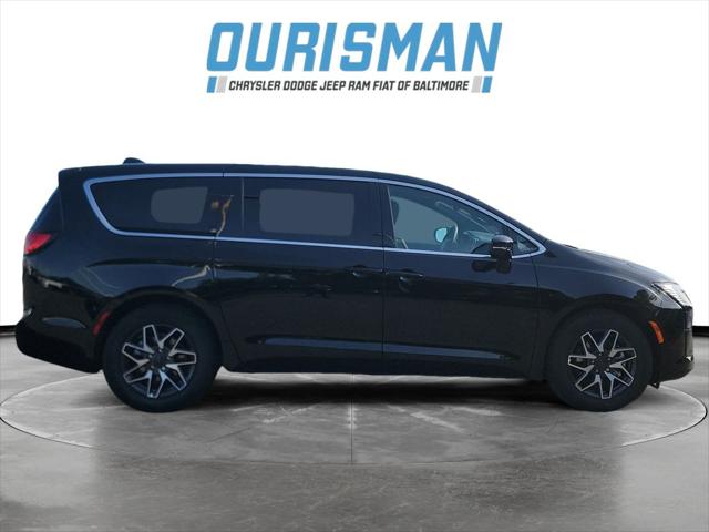 2027 Chrysler Pacifica Limited