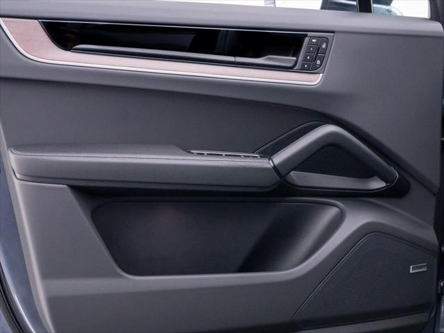 2026 Porsche Cayenne Unknown