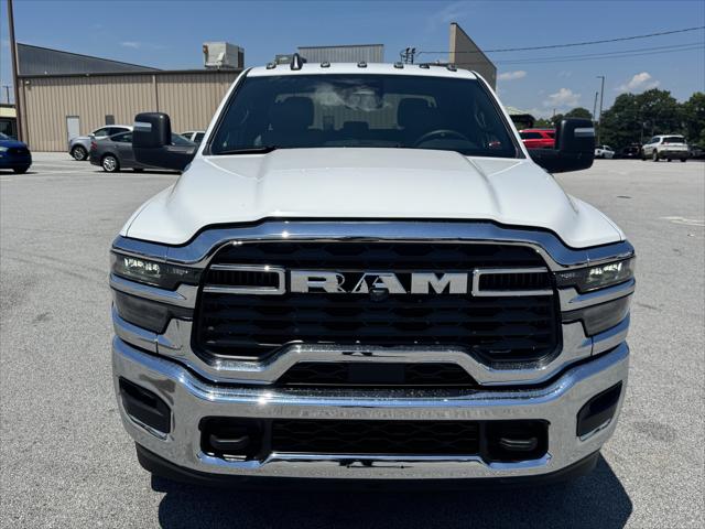 2026 RAM 3500 Chassis RAM 3500 TRADESMAN CREW CAB CHASSIS 4X4 60 CA