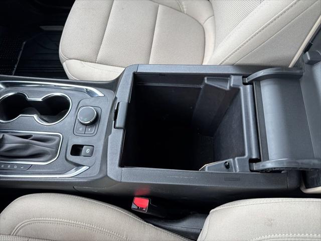 2023 Chevrolet Traverse FWD LT Cloth