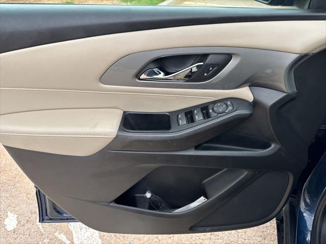 2023 Chevrolet Traverse FWD LT Cloth