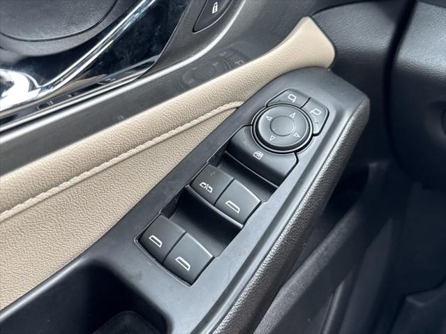 2023 Chevrolet Traverse FWD LT Cloth