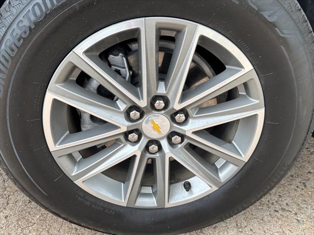 2023 Chevrolet Traverse FWD LT Cloth