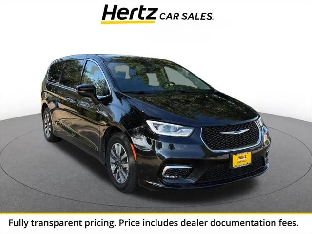 2023 Chrysler Pacifica Hybrid Touring L for sale in Bedford, TX