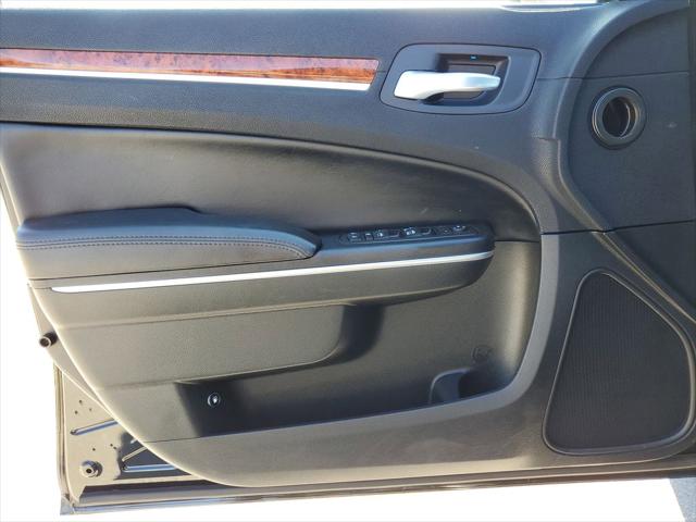 2012 Chrysler 300 Limited