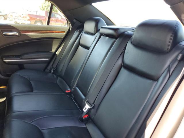 2012 Chrysler 300 Limited