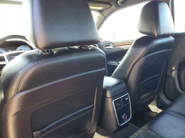 2012 Chrysler 300 Limited