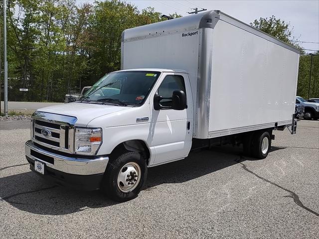 2025 Ford E-350 Cutaway Base