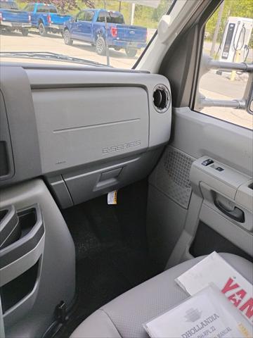 2025 Ford E-350 Cutaway Base