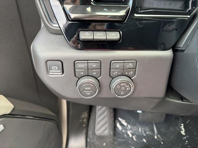 2026 Chevrolet Silverado 1500 4WD Crew Cab Short Bed ZR2