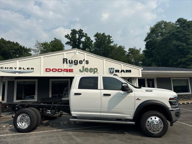 2026 RAM 5500 Chassis RAM 5500 TRADESMAN CHASSIS CREW CAB 4X4 60 CA