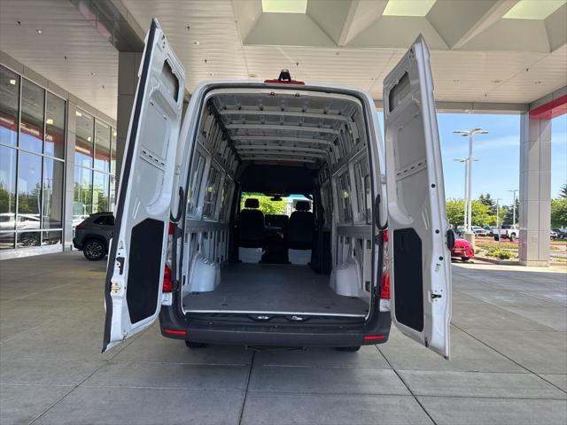 2025 Mercedes-Benz Sprinter 2500 High Roof 4-Cyl Diesel