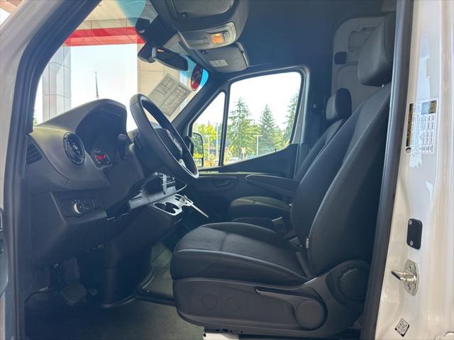 2025 Mercedes-Benz Sprinter 2500 High Roof 4-Cyl Diesel