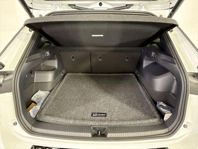 2026 Volkswagen Tiguan SEL R-Line Turbo