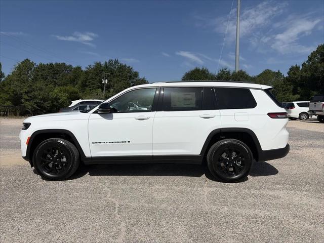 2026 Jeep Grand Cherokee L GRAND CHEROKEE L LAREDO ALTITUDE 4X2