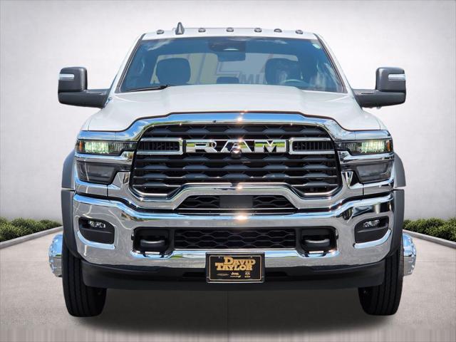 2026 RAM 5500 Chassis RAM 5500 TRADESMAN CHASSIS CREW CAB 4X4 60 CA