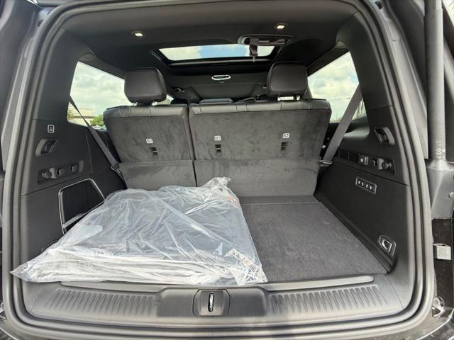 2026 Jeep Grand Wagoneer 4x2