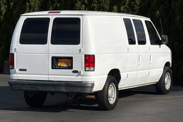 2004 Ford E-150 Commercial