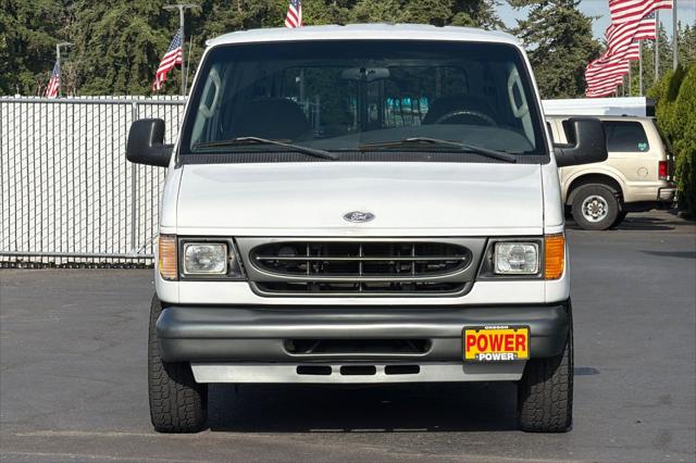 2004 Ford E-150 Commercial