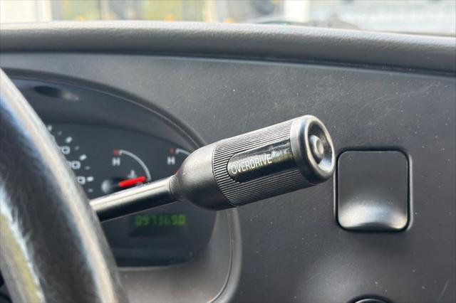 2004 Ford E-150 Commercial
