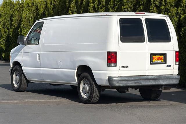 2004 Ford E-150 Commercial