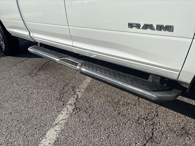 2024 Ram 3500 Big Horn Crew Cab 4x4 8' Box