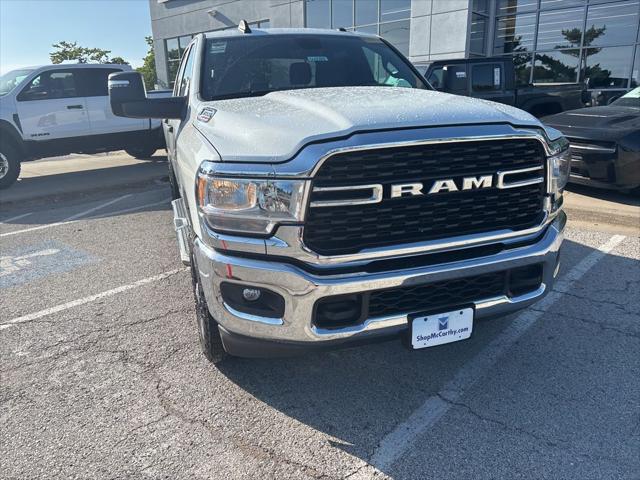 2024 Ram 3500 Big Horn Crew Cab 4x4 8' Box