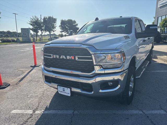 2024 Ram 3500 Big Horn Crew Cab 4x4 8' Box