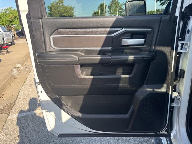 2024 Ram 3500 Big Horn Crew Cab 4x4 8' Box