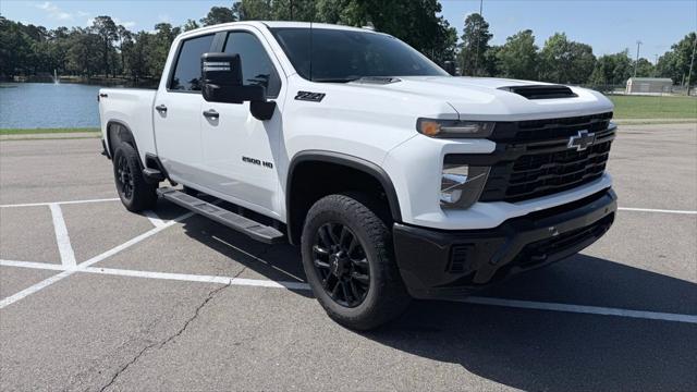 2025 Chevrolet Silverado 2500HD 4WD Crew Cab Standard Bed Custom