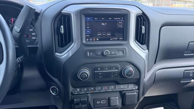 2025 Chevrolet Silverado 2500HD 4WD Crew Cab Standard Bed Custom