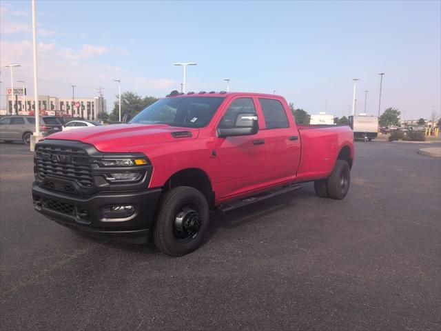 2026 RAM Ram 3500 RAM 3500 TRADESMAN CREW CAB 4X4 8 BOX