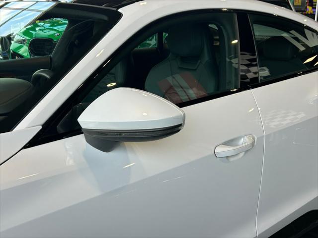 2023 Audi e-tron GT Premium Plus quattro