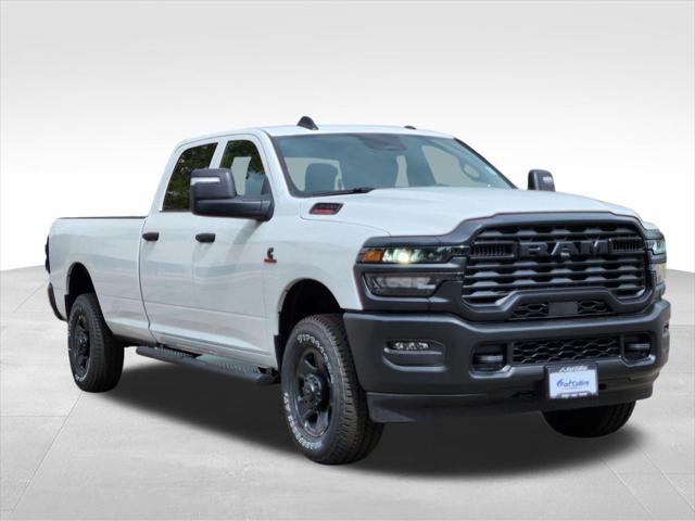 2026 RAM Ram 3500 RAM 3500 TRADESMAN CREW CAB 4X4 8 BOX
