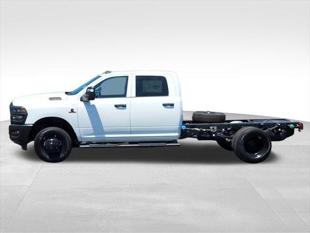 2026 RAM 3500 Chassis RAM 3500 TRADESMAN CREW CAB CHASSIS 4X4 60 CA