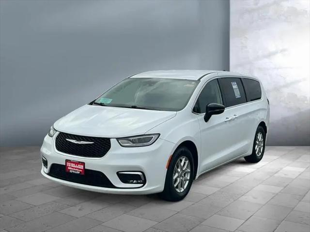 2024 Chrysler Pacifica Touring L for sale in Sioux Falls, SD