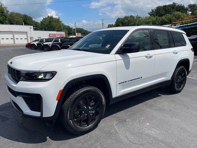 2026 Jeep Grand Cherokee L GRAND CHEROKEE L LAREDO ALTITUDE 4X4