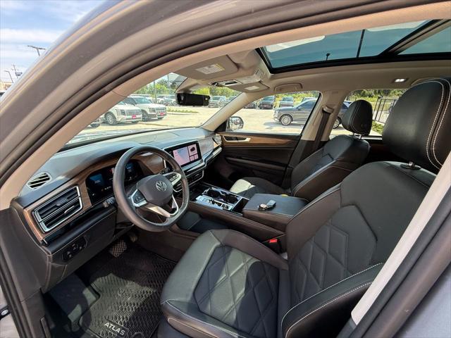 2024 Volkswagen Atlas 2.0T SE w/Technology