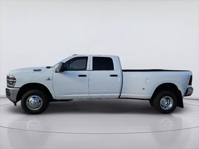 2026 RAM Ram 3500 RAM 3500 TRADESMAN CREW CAB 4X4 8 BOX