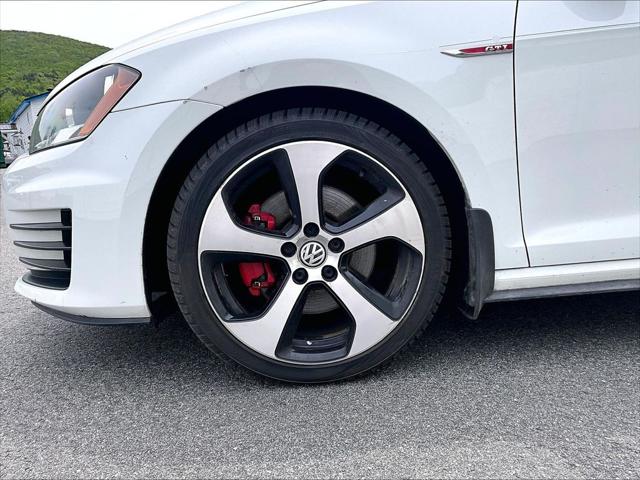 2017 Volkswagen Golf GTI S 4-Door