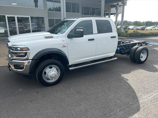2026 RAM 5500 Chassis RAM 5500 TRADESMAN CHASSIS CREW CAB 4X4 60 CA